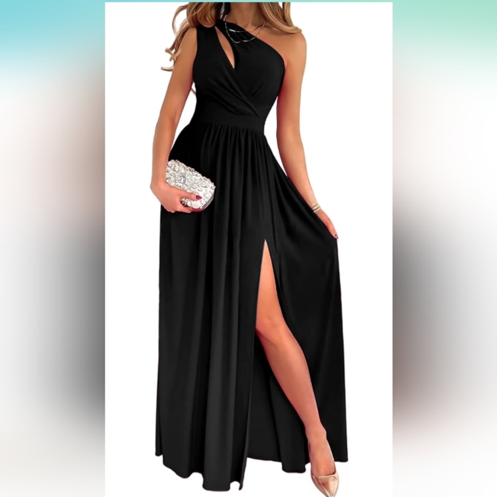 Elegant Black Maxi Dress